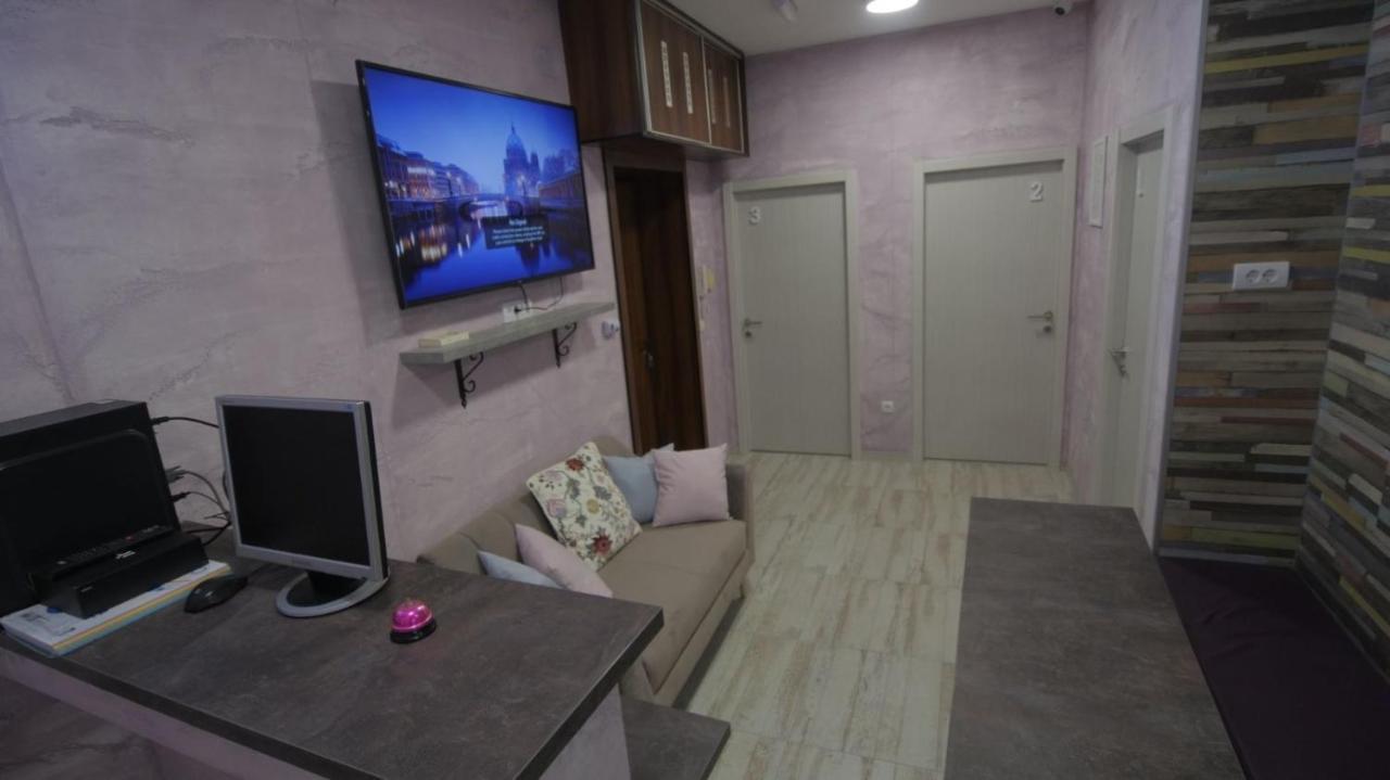 Stella Di Notte Vip Vandrarhem Belgrad Exteriör bild