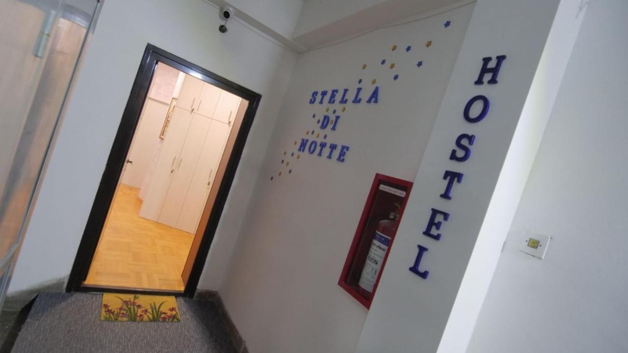 Stella Di Notte Vip Vandrarhem Belgrad Exteriör bild