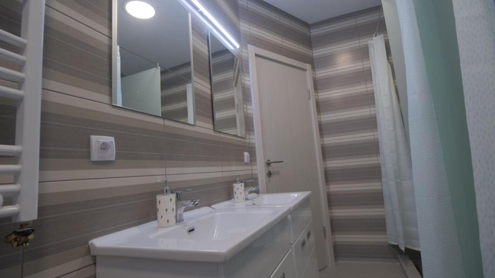 Stella Di Notte Vip Vandrarhem Belgrad Exteriör bild
